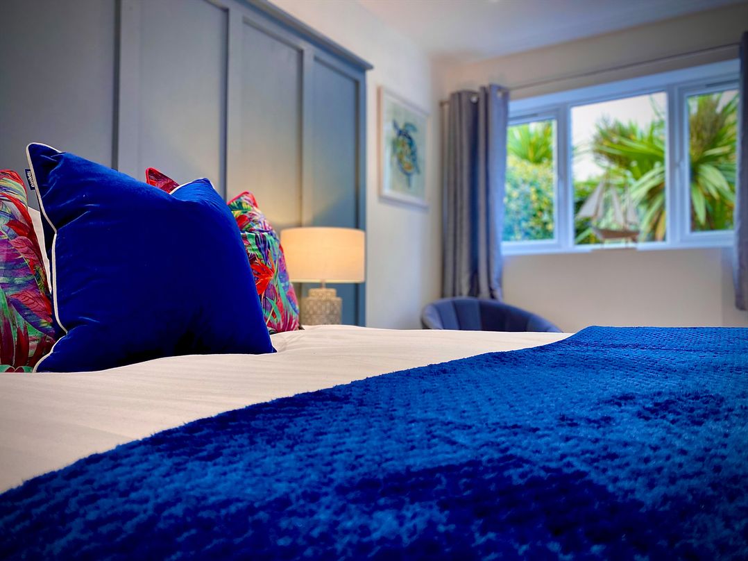 Anchor Hot Tub Suite