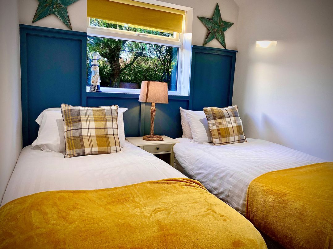 Anchor Hot Tub Suite