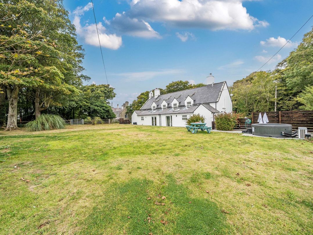 Bodior Garden Cottage Bach