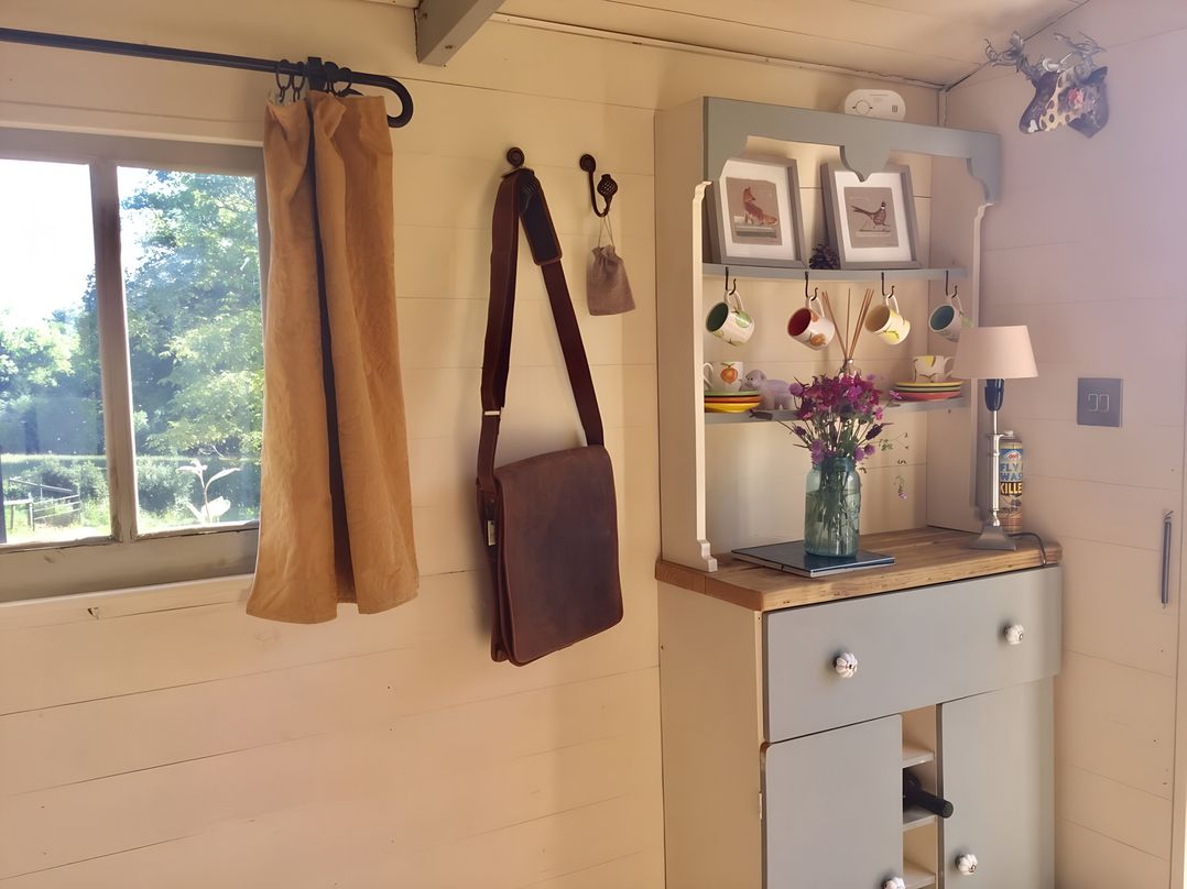Cosy Shepherd’s Hut