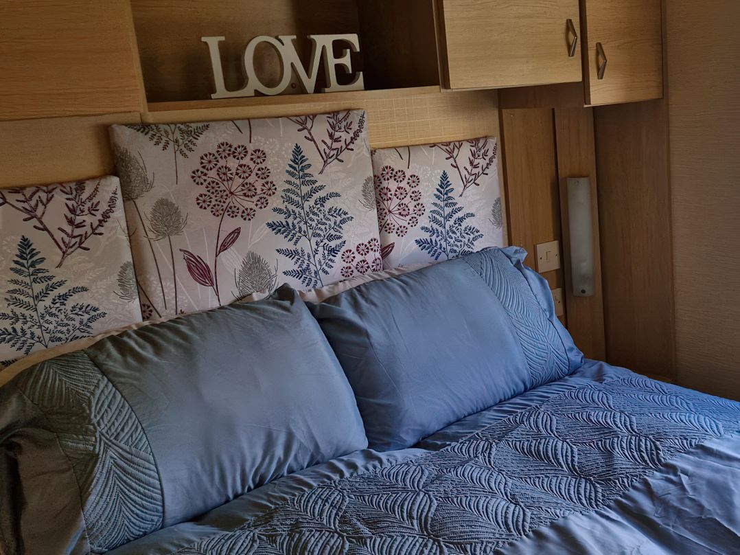 Red Lion Caravan Park