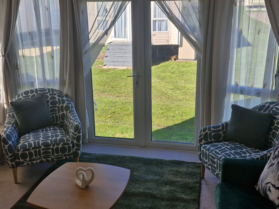 Red Lion Caravan Park
