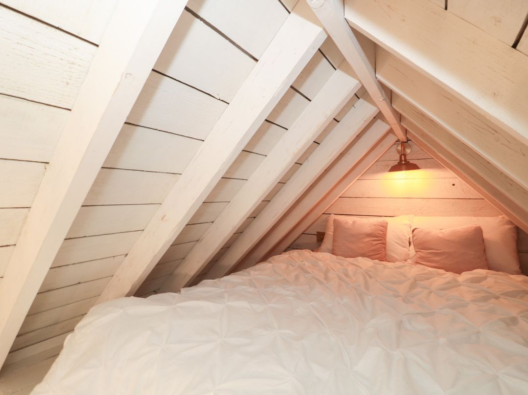 Shades Farm Summerhouse