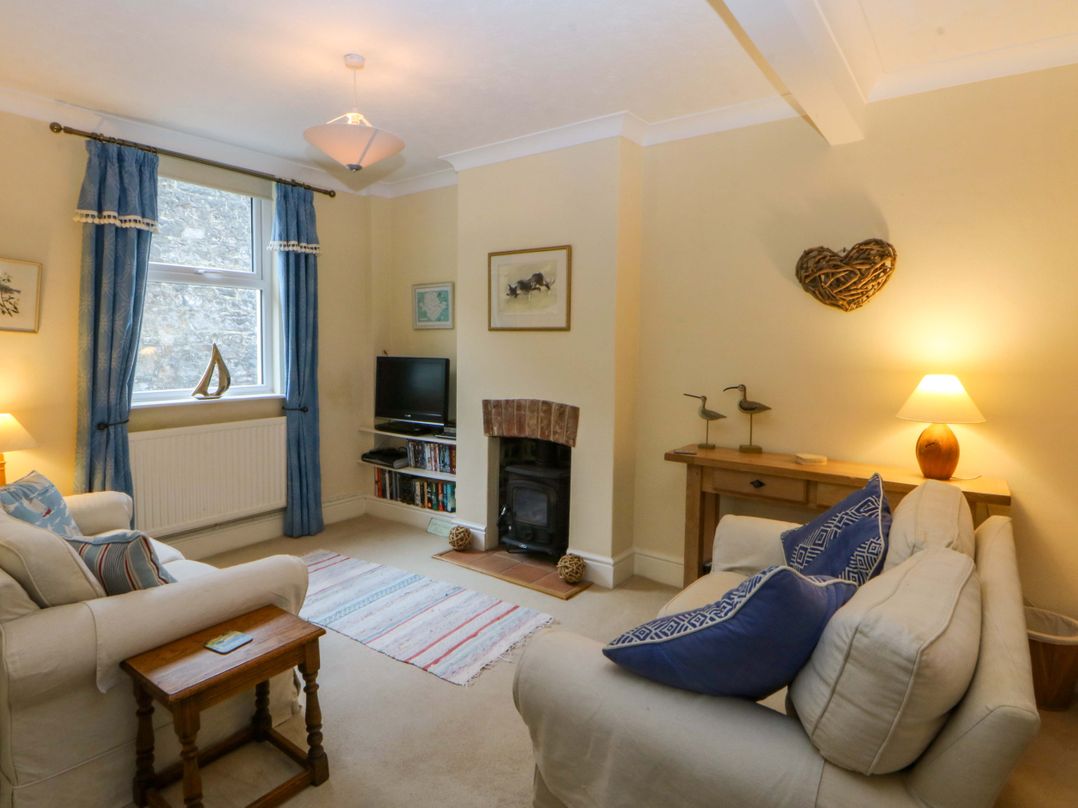15 Rose Hill