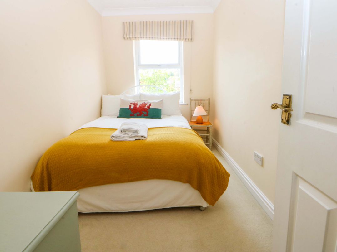 15 Rose Hill