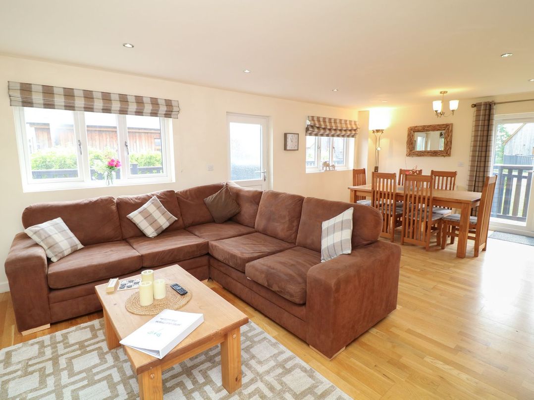 James Ville Marina Lodge 7