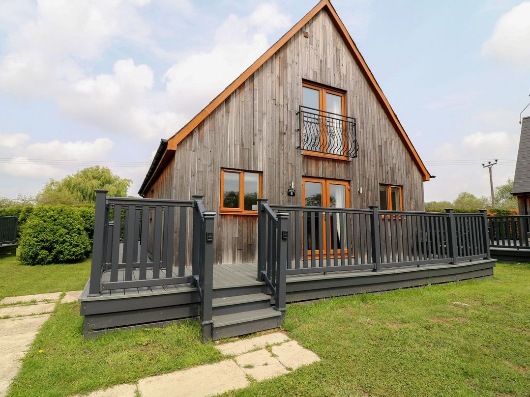 James Ville Marina Lodge 8