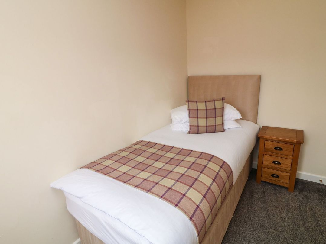 James Ville Marina Lodge 8