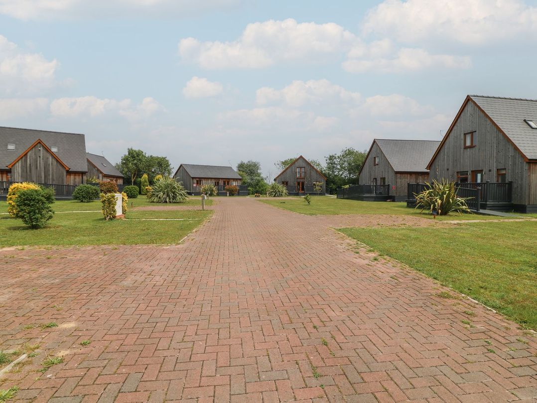 James Ville Marina Lodge 8