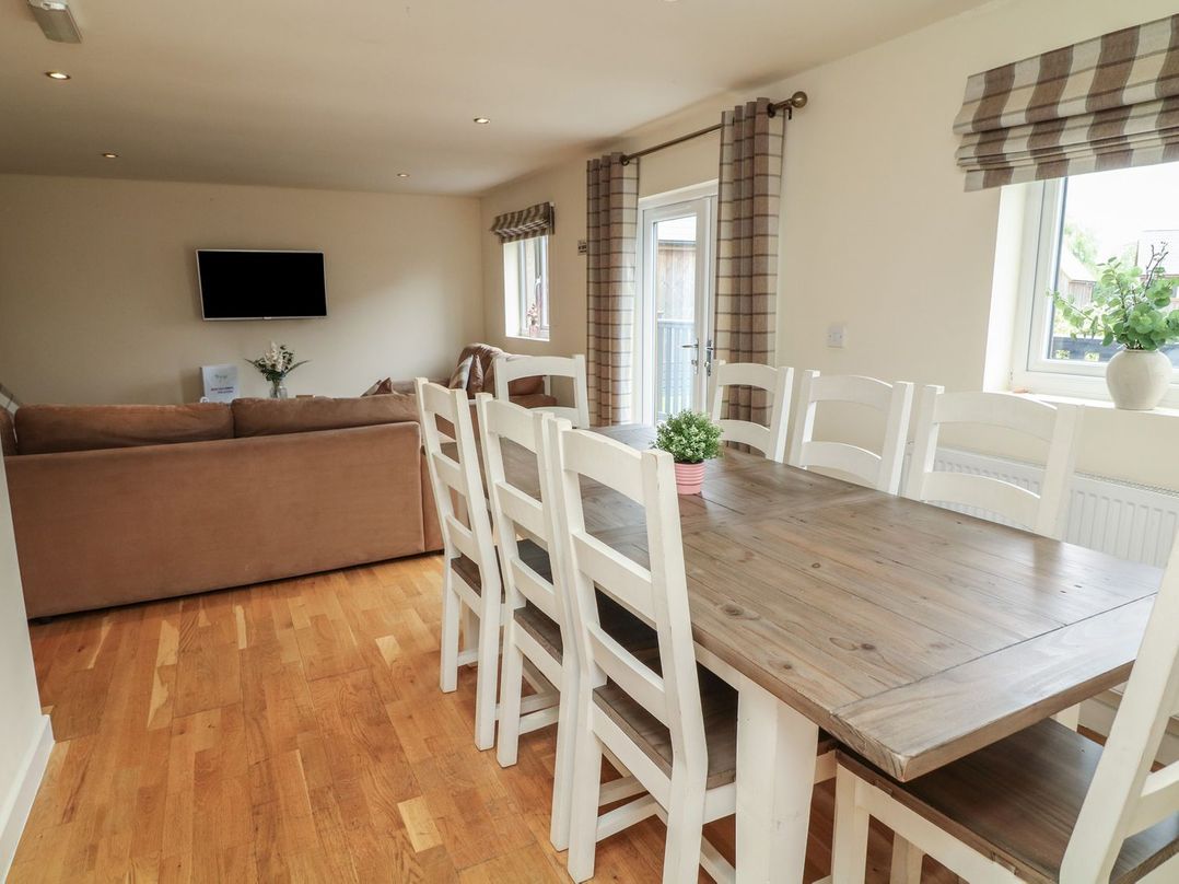 James Ville Marina Lodge 13