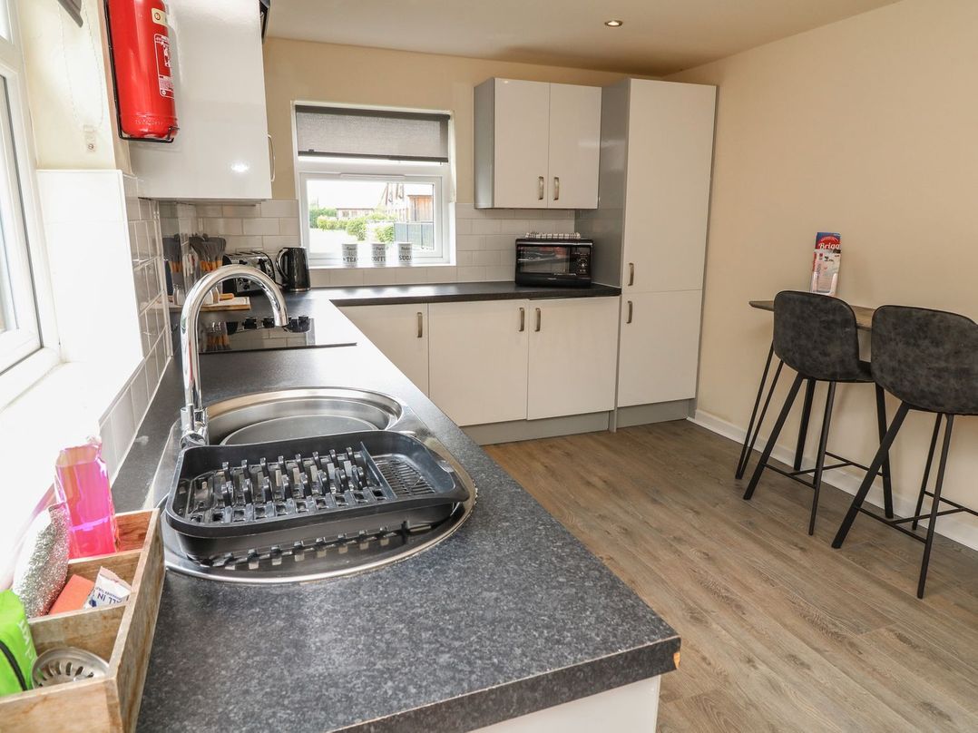 James Ville Marina Lodge 13