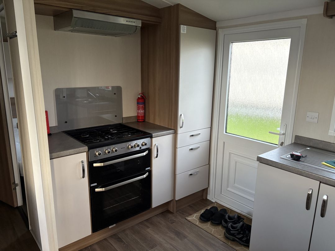 Harlyn Hideaway (Swift Barritz)