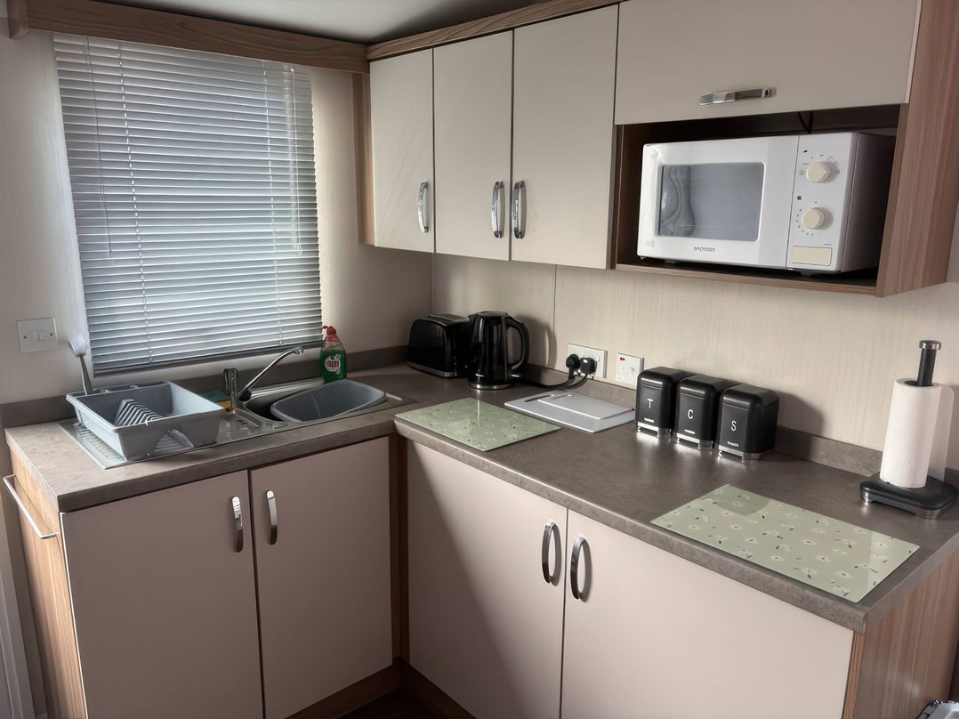 Harlyn Hideaway (Swift Barritz)