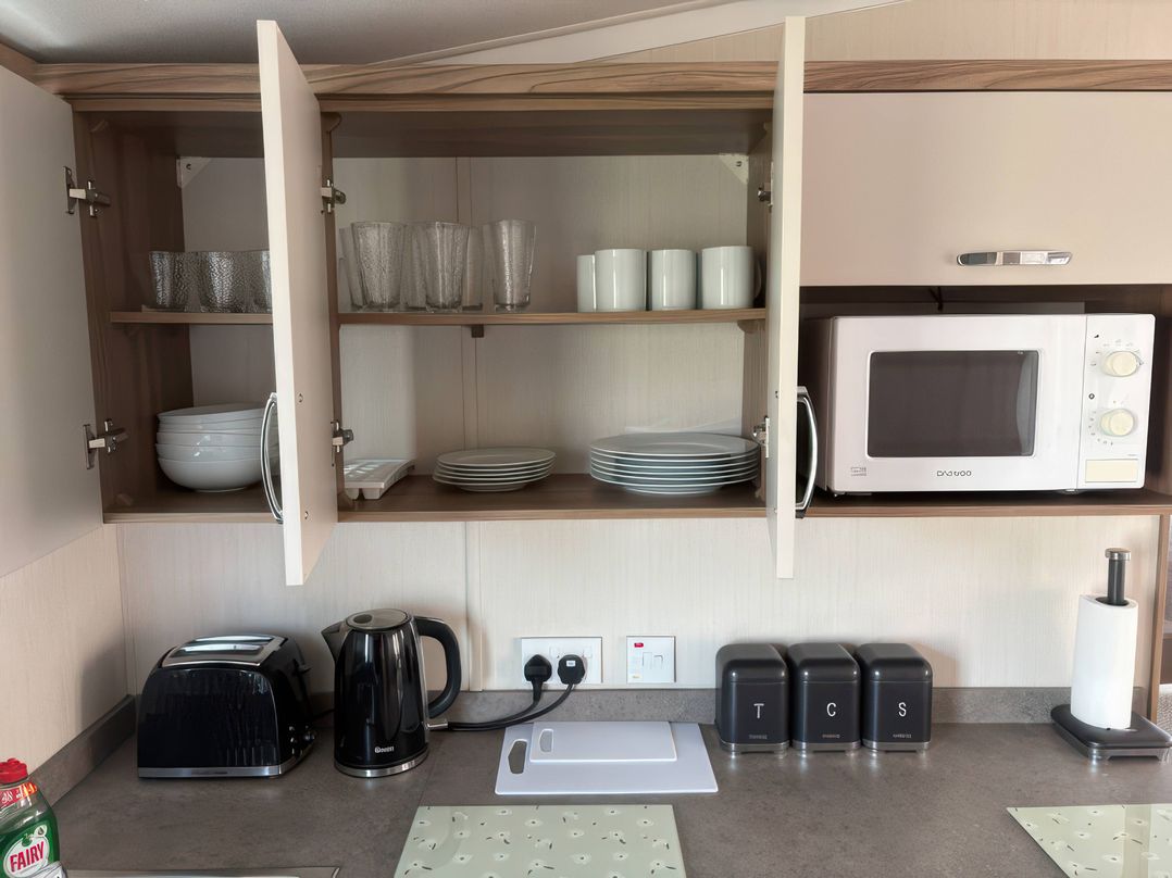 Harlyn Hideaway (Swift Barritz)