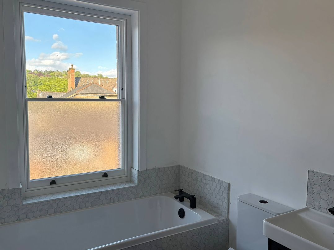 Holt Hall - First Floor Apartment