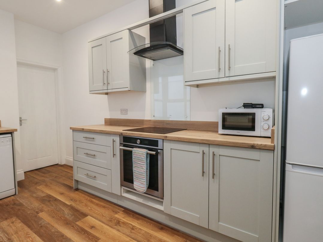 93 Abbotsbury Road