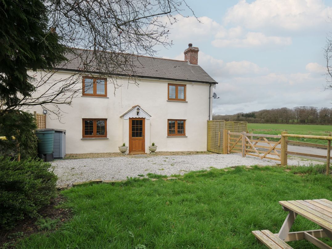 Little Blagdon, Ashwater - Sleeps 6 guests