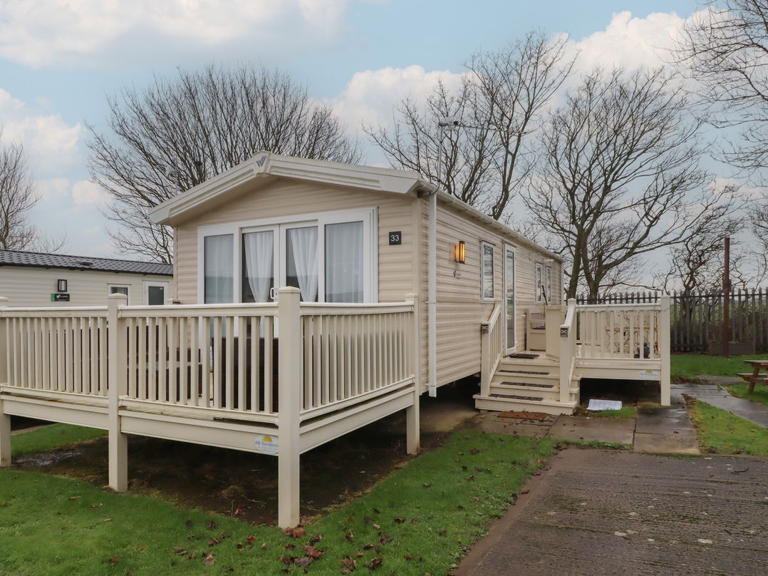 Homeslea 33 Millennium Gardens