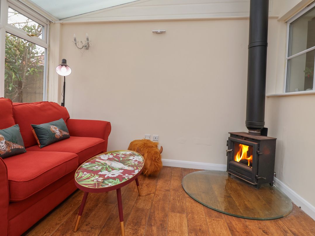 31 Llys Ogwen