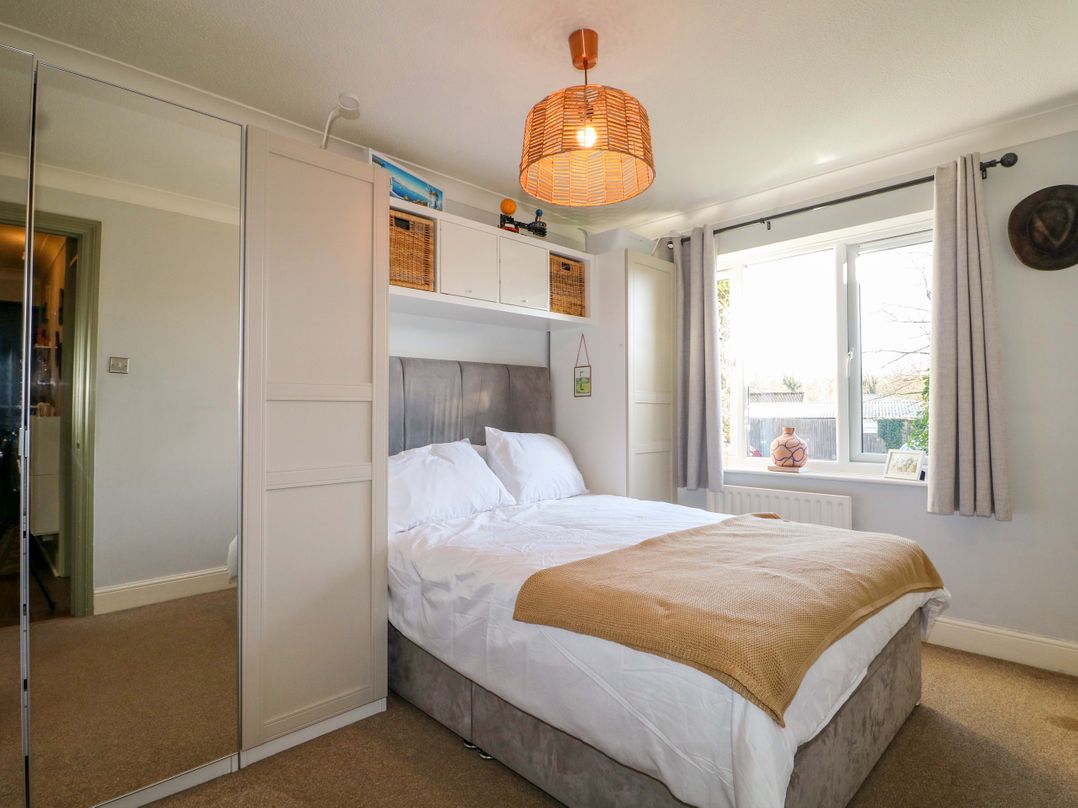 Farnham Park Apartment