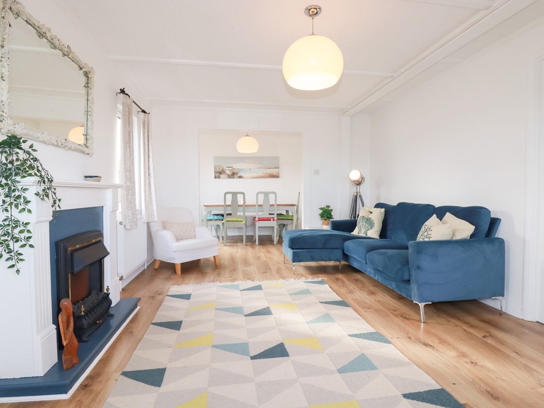 Ms Merryn 37 St. Cadocs