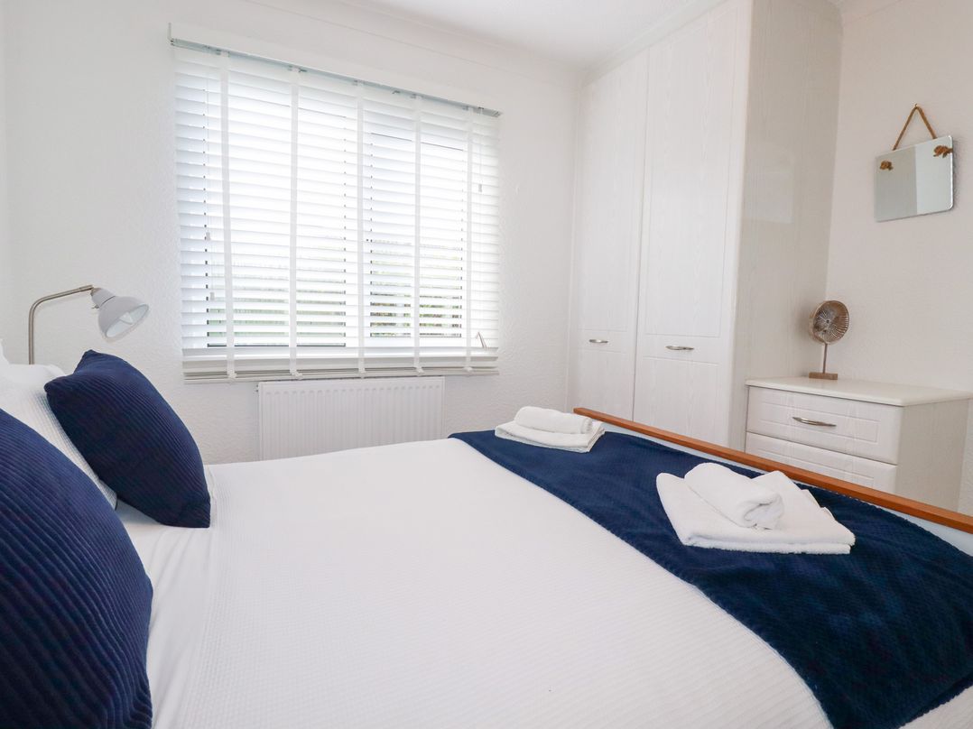 Ms Merryn 37 St. Cadocs