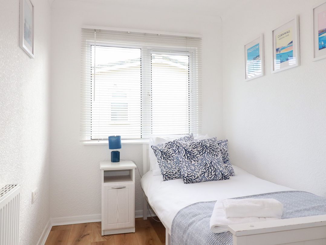 Ms Merryn 37 St. Cadocs