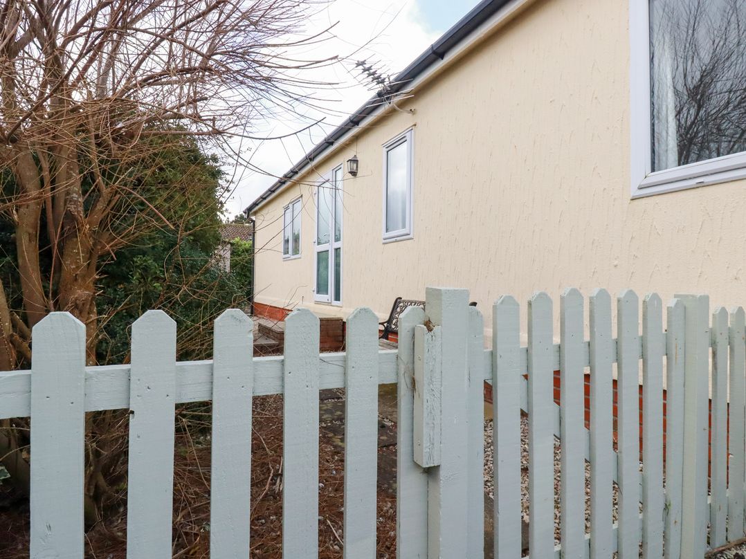 Ms Merryn 37 St. Cadocs