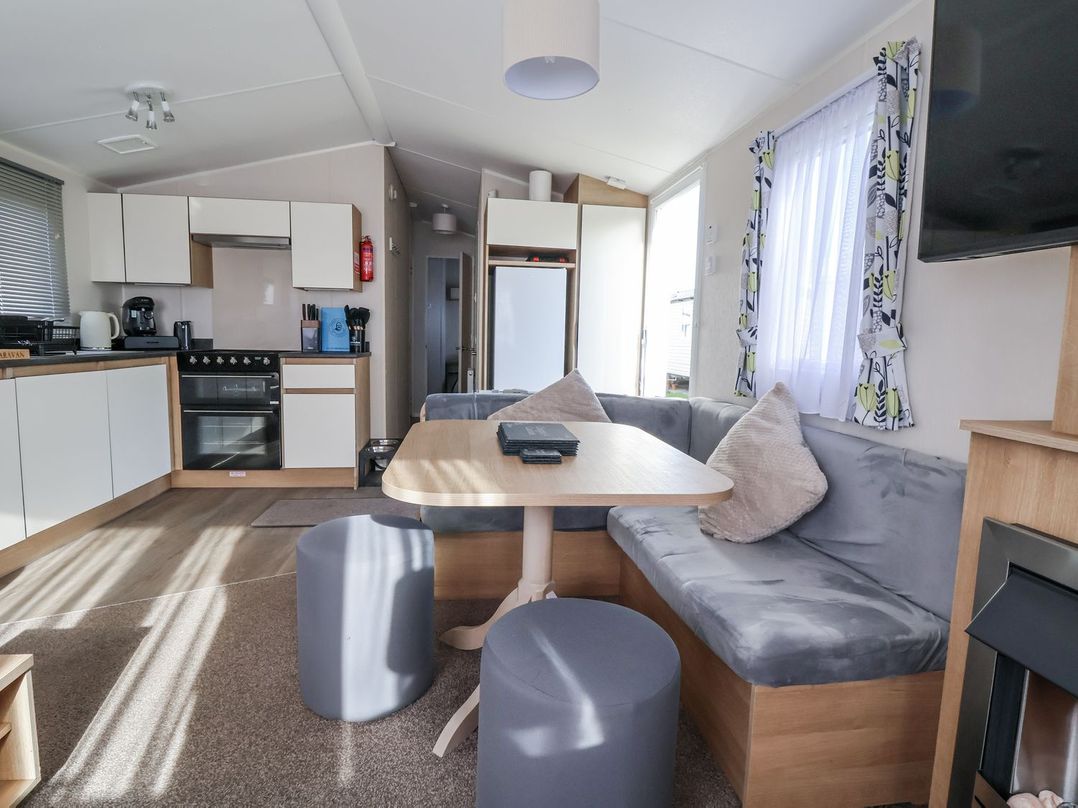 Chappie's Caravan 1.0
