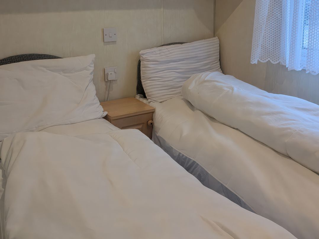 Lynsey's Coastfields Caravan