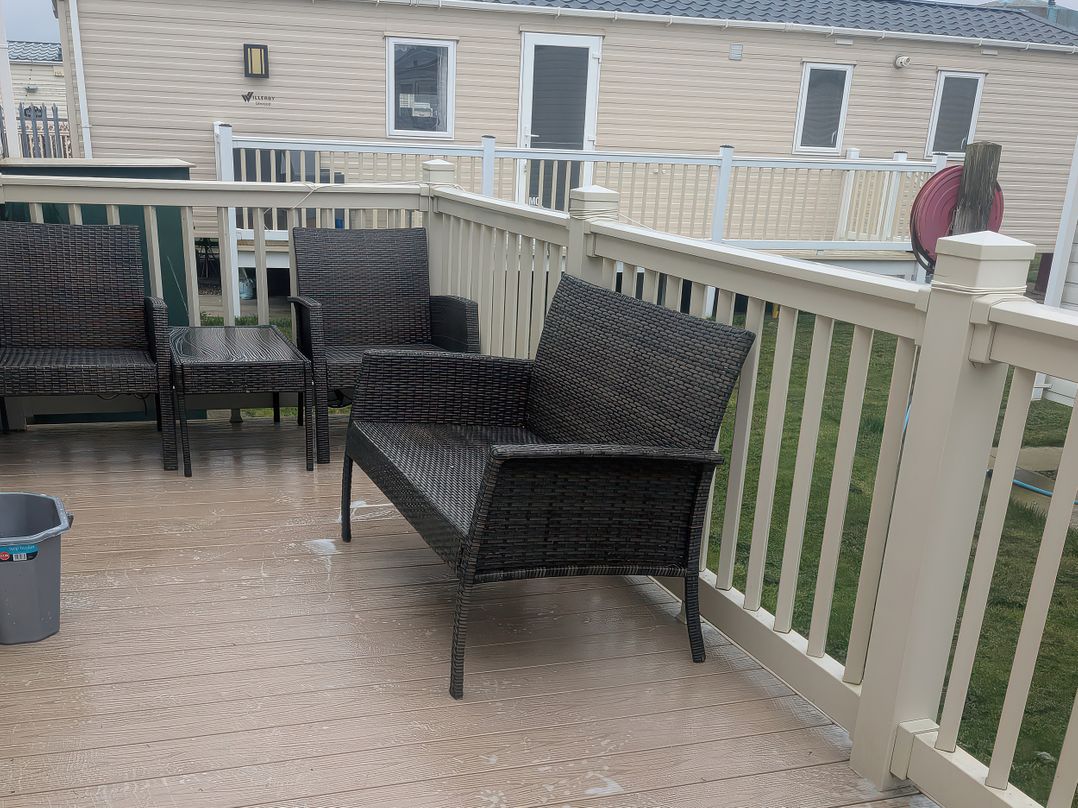 Lynsey's Coastfields Caravan