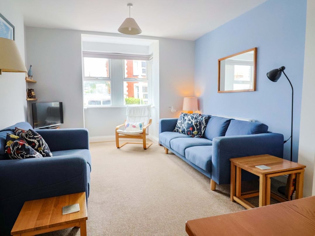 4 Peaslands Road