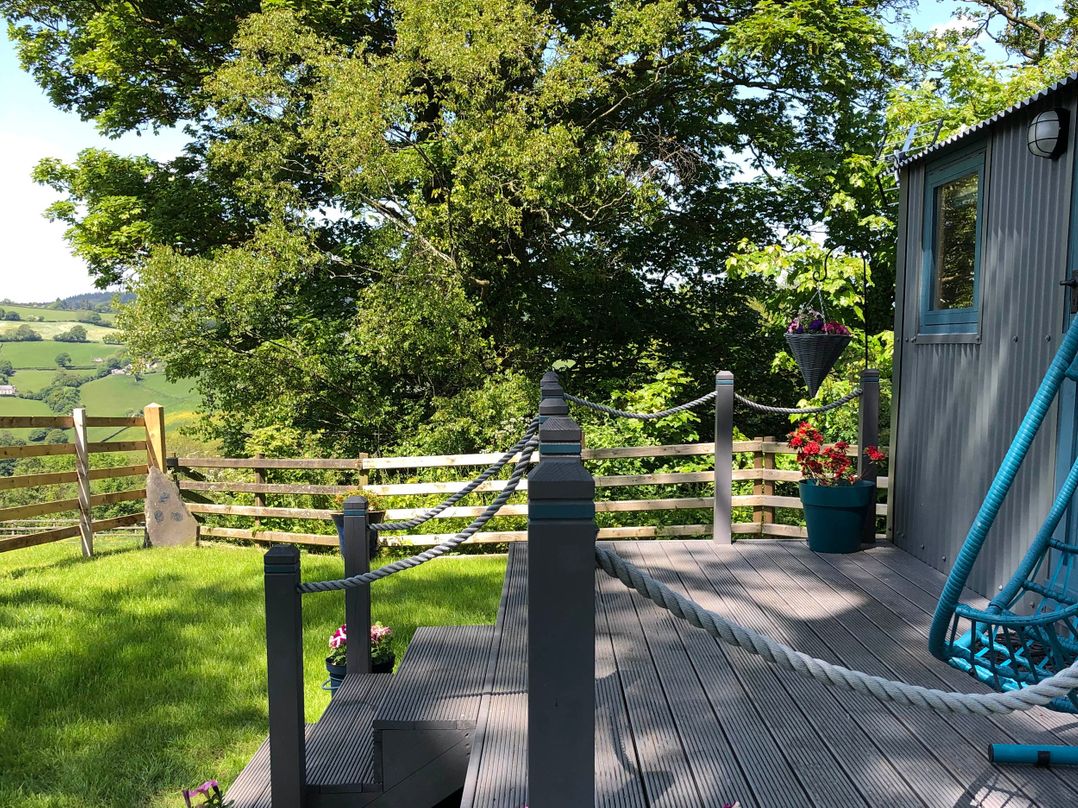 The Peacock Shepherds Hut at Hafoty Boeth