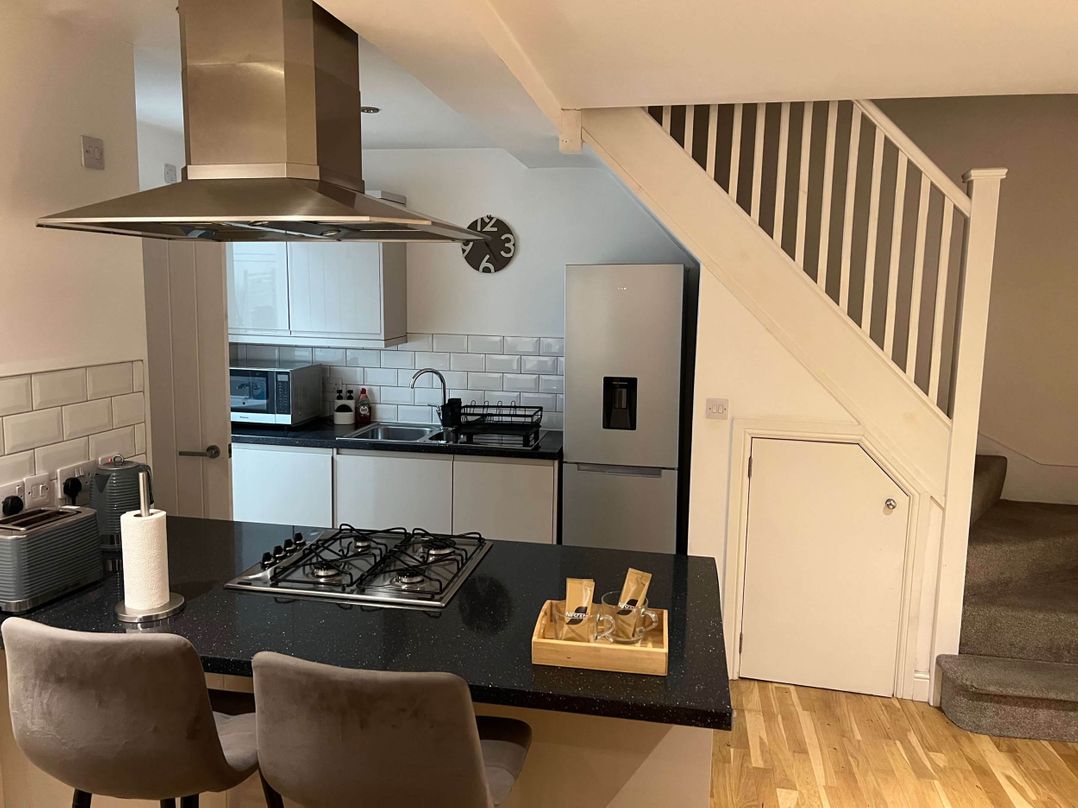 Seaside Cottage Escape in Paignton - Sleeps 4