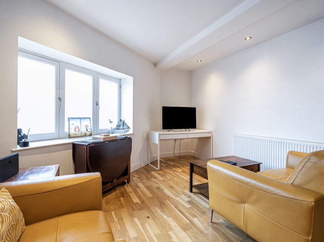 Seaside Cottage Escape in Paignton - Sleeps 4
