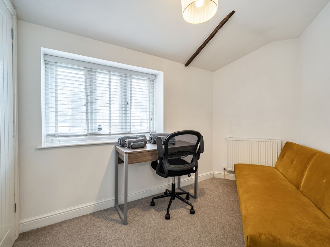 Seaside Cottage Escape in Paignton - Sleeps 4