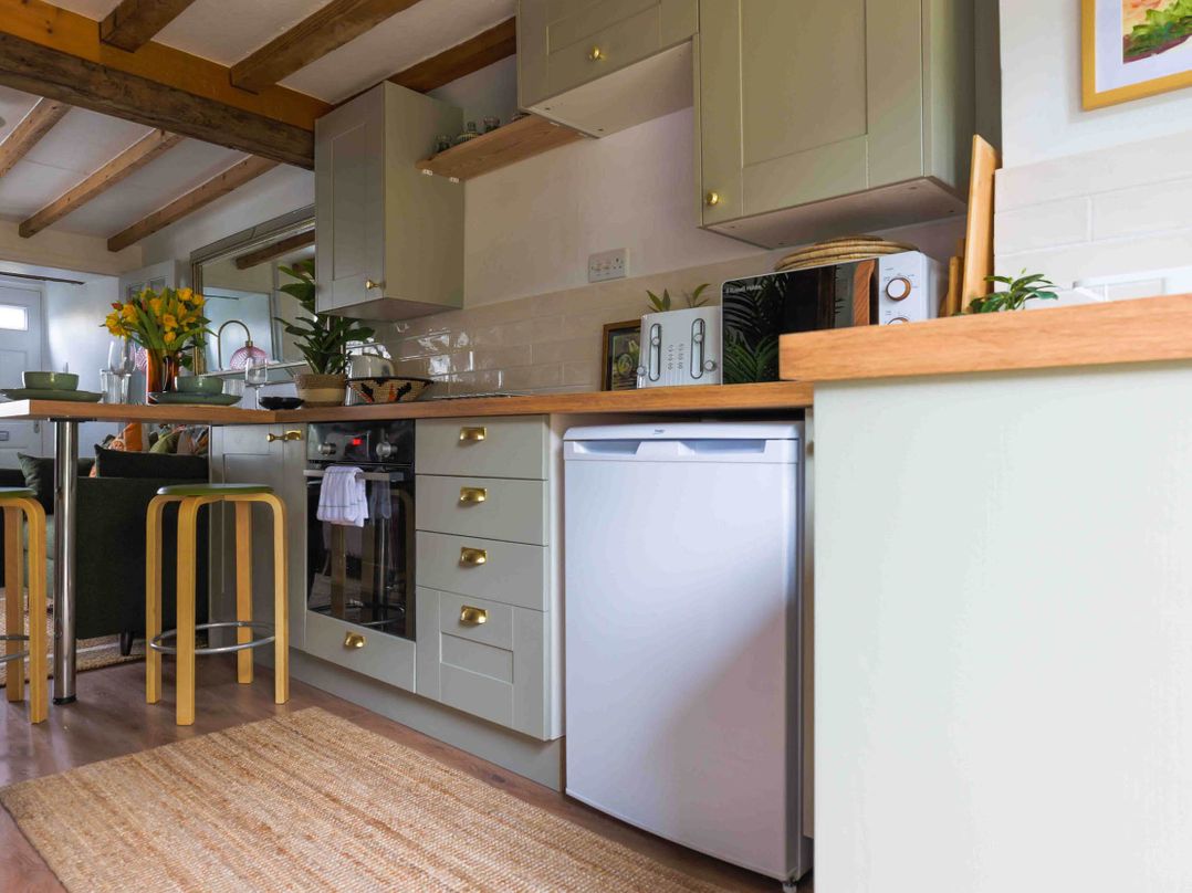 Cotswolds Cozy Cottage Retreat - pet friendly