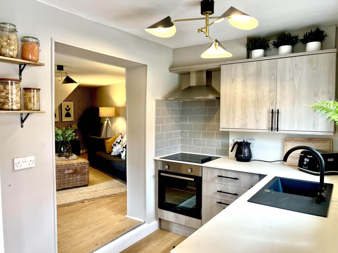 Central Ellesmere - Stay 2 - Parking - PetFriendly