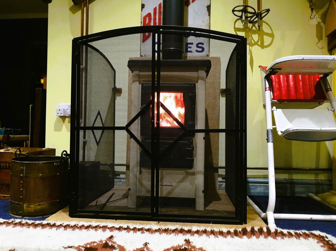 Family Country Cottage with a private Valley View