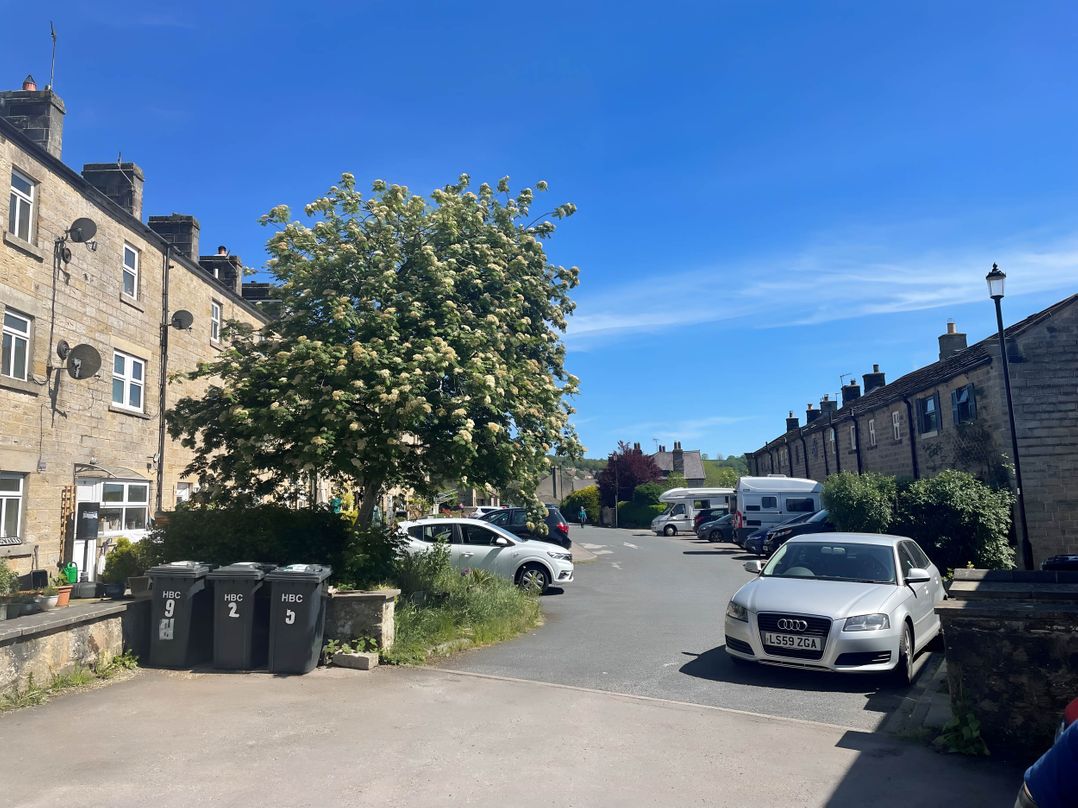 2-Bed Flat in Summerbridge Harrogate, Pet Friendly