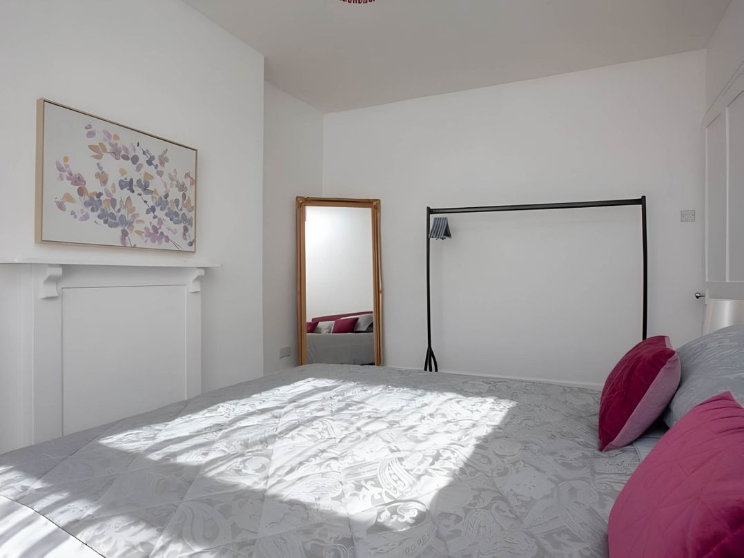 Torquay - House - Sleeps 6 - Pet Friendly