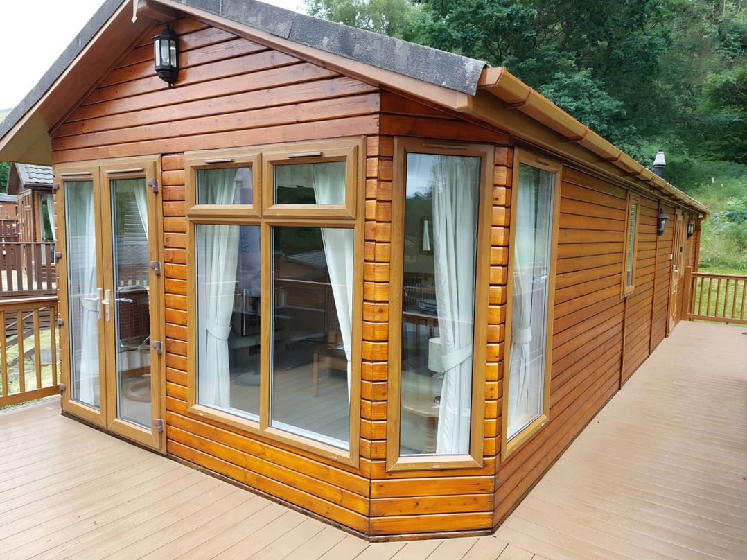 2 Bed Lodge-Sleeps 4-stunning views -Pet Friendly