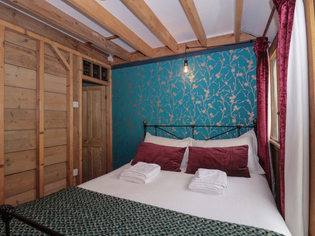 Ferryman's Lodge