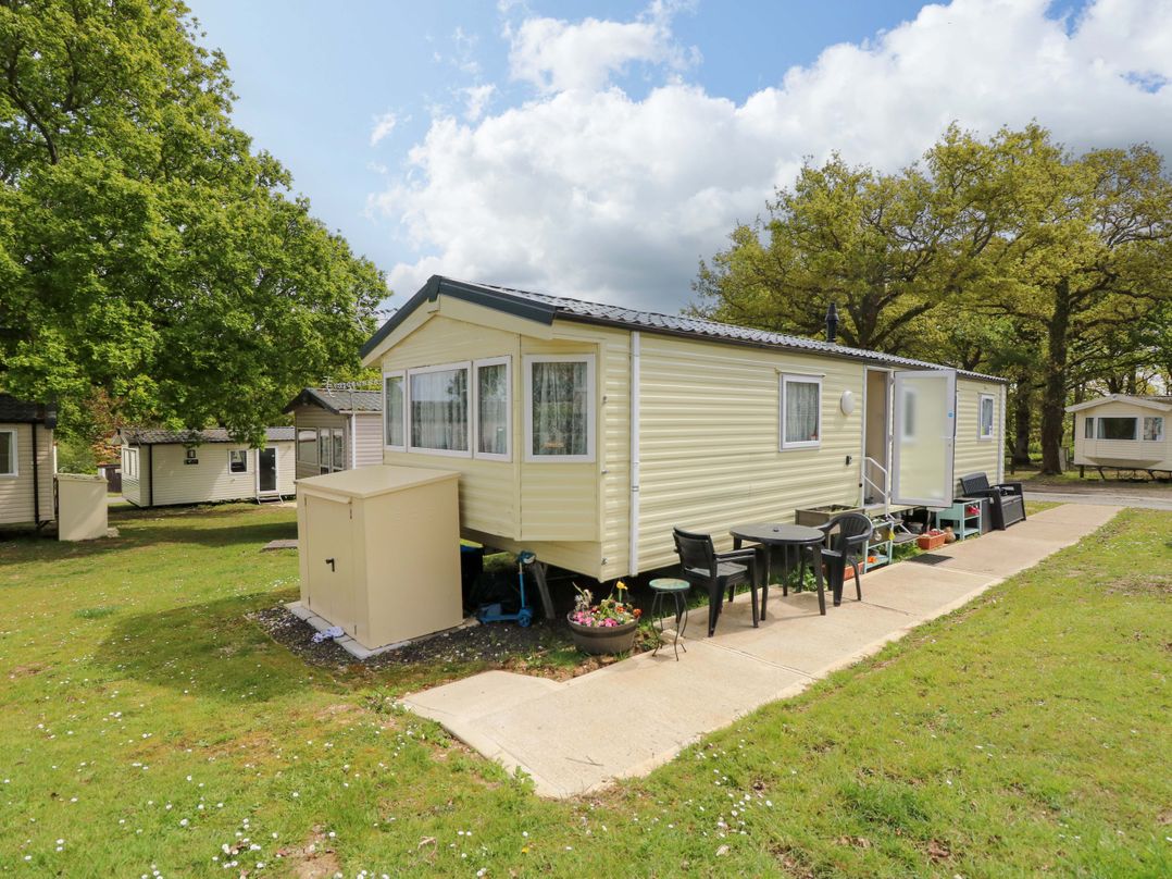 Oaklands 3