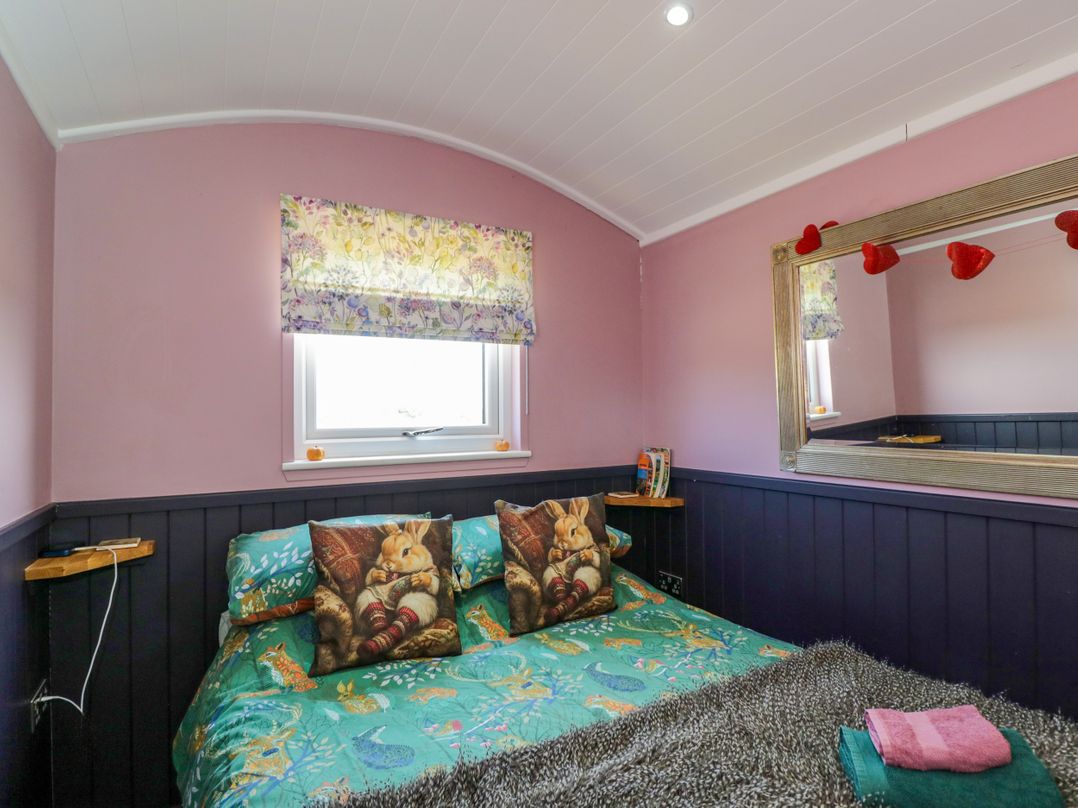 Hares Hideaway Shepherd's Hut