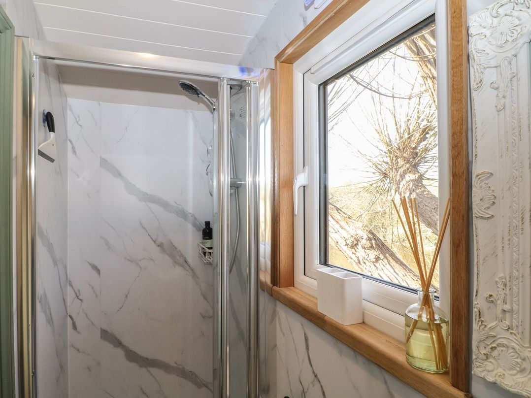 Salthaven  Shepherds Hut