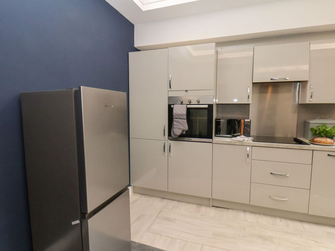 Frankie’s Seaview 2