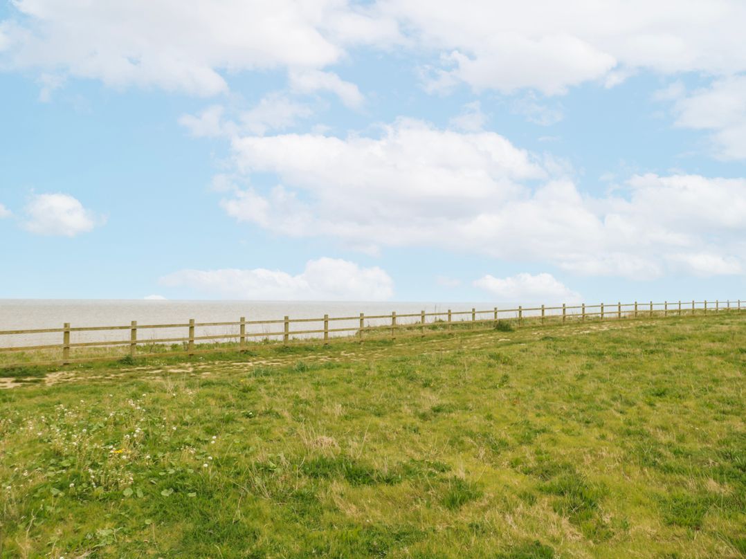 59 Cliff Field
