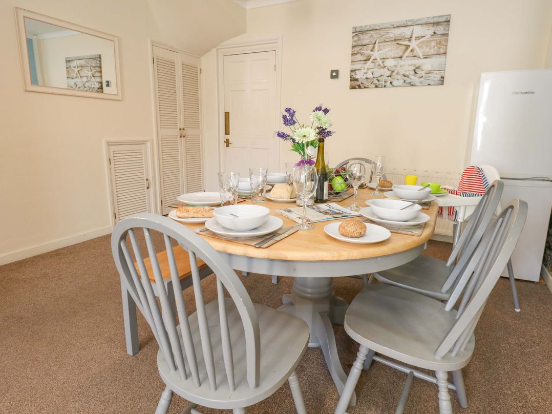 Home from Home near the Sea