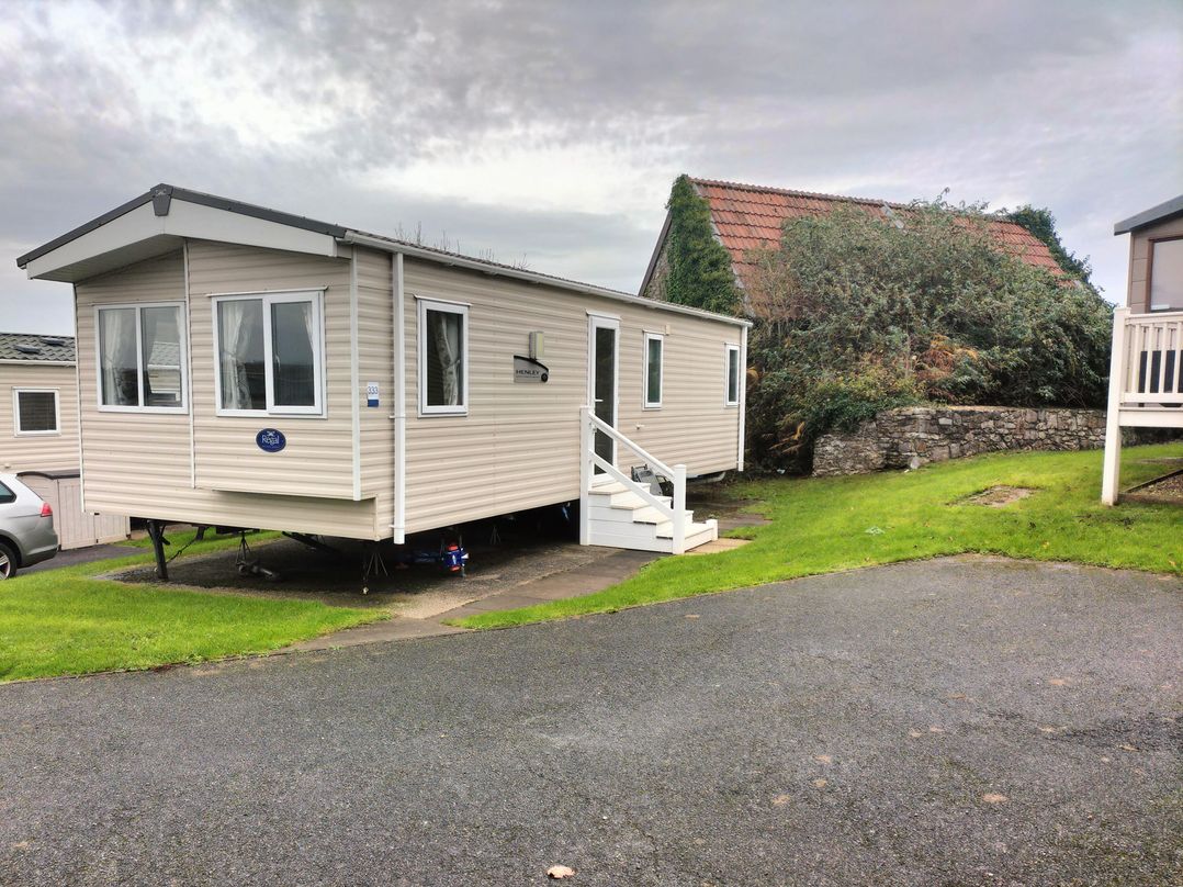 Beverley Bay Holiday Park - Holiday Accommodation 333